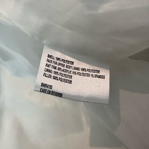 Calvin Klein White Quilted Puffer Jacket - Picture 8 of 9